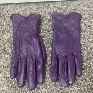 Nappaglo women’s leather purple gloves size large
